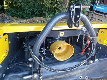 Bild 4:Sepp Knüsel Tornado 306 Scheibenmähwerk (Frontmähwerk)