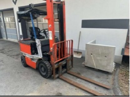 2 t Toyota Elektrostapler
