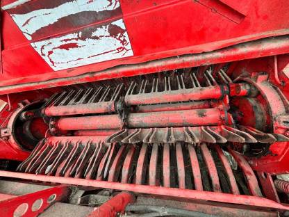 Bild 4:Pöttinger Ladeprofi 2 Tandem