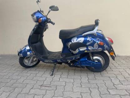 Bild 3:E-Roller IO Florenz CS