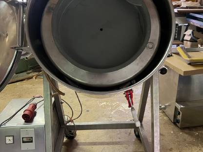 Bild 4:Knet- Poltermaschine