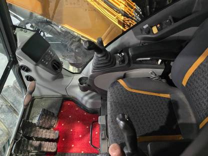 Bild 8:Bagger Case CX145