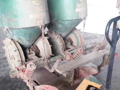 Bild 2:Erdäpfelleger / Pflanzmaschine / Kartoffelleger Cramer