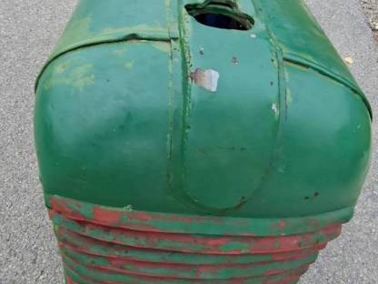 Bild 2:Motorhaube Steyr T84