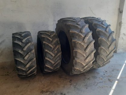 Bild 3:Reifen Continental Contract AC65 540/65R34 440/65R24