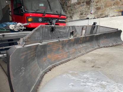 Bild 9:PistenBully 230 Pistenraupe