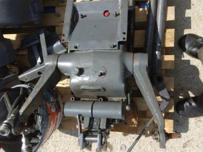 Bild 2:Fendt 105 Teile