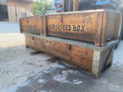 Bild 4:Heubox, Fressbox für Pferde