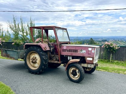 Bild 6:Steyr 30 B (EZ 1969) mit Kippmulde und Schneeketten