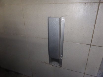 Bild 6:Schweinestall - Maststall, Lüftungen, Fütterung