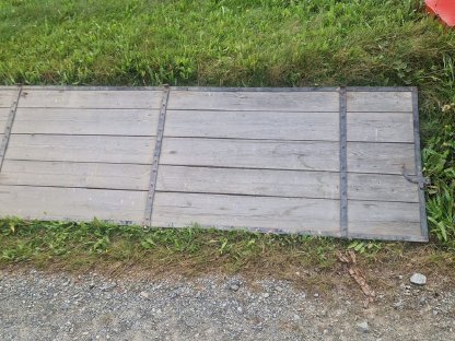 Bild 5:Mengele Miststreuer