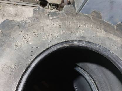 Reifen 460/70 R24