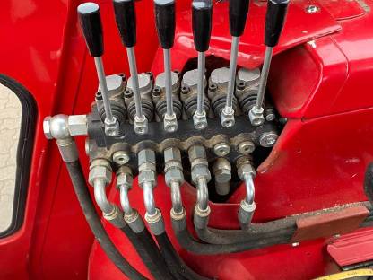 Bild 5:Massey Ferguson 178 Allrad Traktor