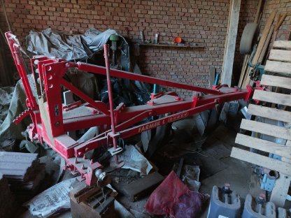 Vogel & Noot Farmer L Pflug