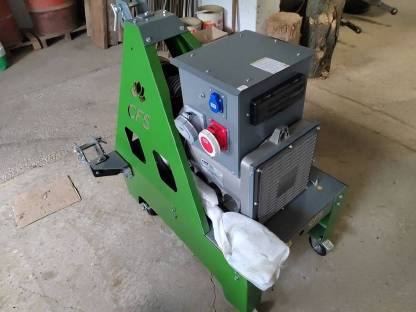 Bild 2:CFS Zapfwellengenerator/-aggregat/Stromerzeuger 30 KVA EY-30