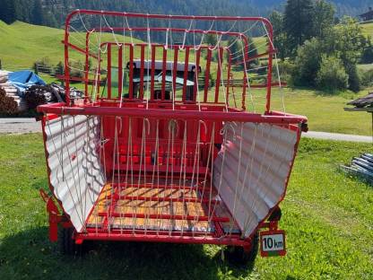 Bild 9:Pöttinger Pony Ladewagen