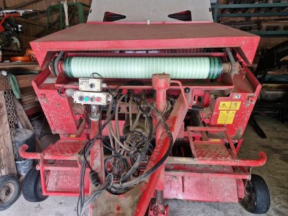 Bild 2:Rundballenpresse zu verkaufen Welger RP 200