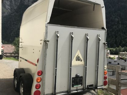 Bild 2:Pferdeanhänger Thiel Explorer