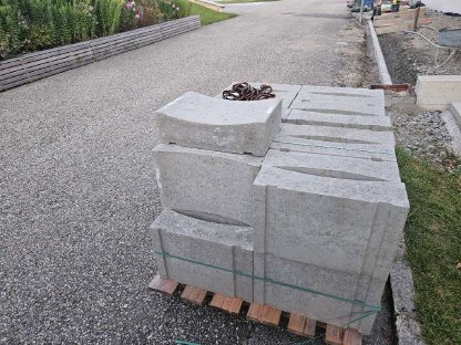 Beton-Muldensteine neu