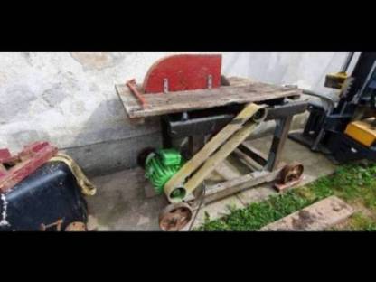 Bild 3:Holz-Rolltischkreissäge