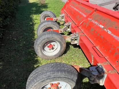 Bild 4:Schlegelhäcksler Kuhn