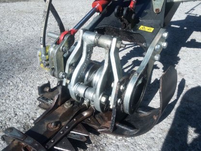 Bild 3:Bb Umwelttechnik Doppelmessermähwerk Seco Duplex 310