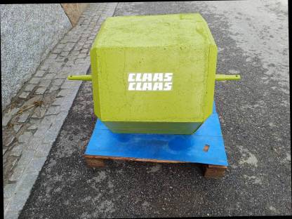 Claas Frontgewicht 644 kg
