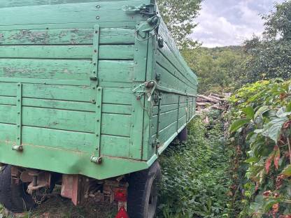 Bild 3:Brantner 2-Seitenkipper