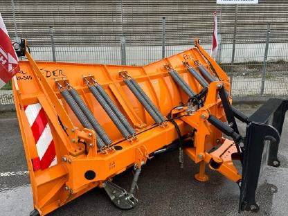 Bild 3:Schneepflug Hydrac