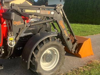 Bild 2:Frontlader Hauer Pom C70