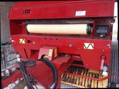 Bild 4:New Holland 658