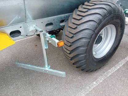 Bild 4:Güllefass Supercis 650 mit Schleppschuhverteiler