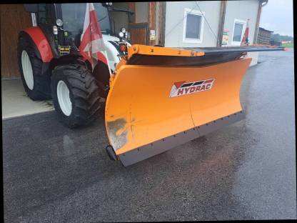 Bild 7:Hydrac U-280 Schneepflug