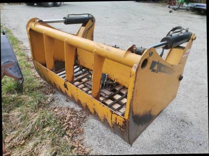 Bild 4:Mammut Siloschneidzange SC 195