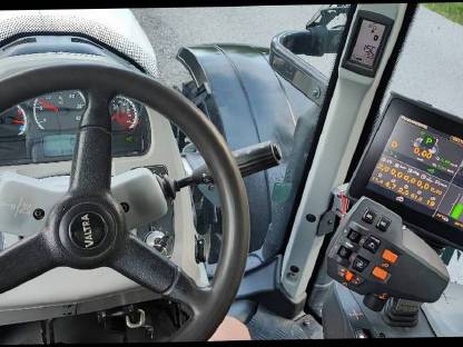 Bild 5:Valtra N174 Direct