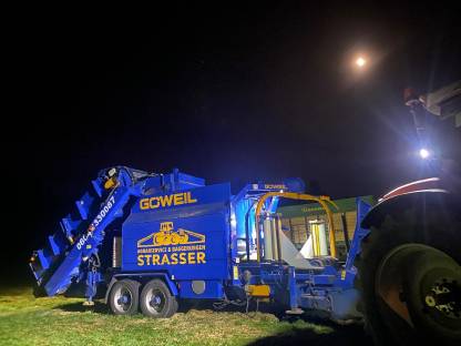 Bild 6:Maisernte mit Agrarservice Strasser