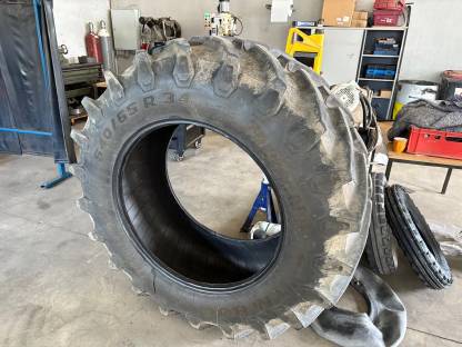 Bild 2:Trelleborg 540/65 R34 Reifen