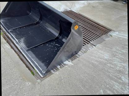 Bild 3:Schaufel Quicke 220VS