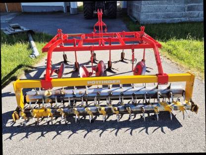 Bild 5:Pöttinger Grubber Synkro 2600