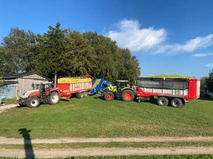 Bild 4:Maisernte mit Agrarservice Strasser