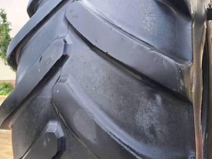 Bild 6:Michelin 650/65 R38 Reifen