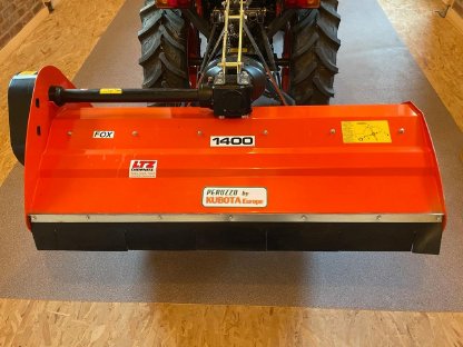 Bild 3:Kubota B1241 Frontlader, Mulcher, Schneeschild