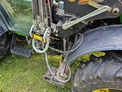 Bild 6:Traktor John Deere 5400 N