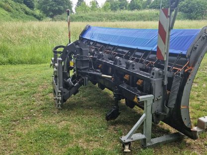 Bild 6:Schmidt Tarron MS40.1 Kahlbacher Springer Salzstreuer Unimog