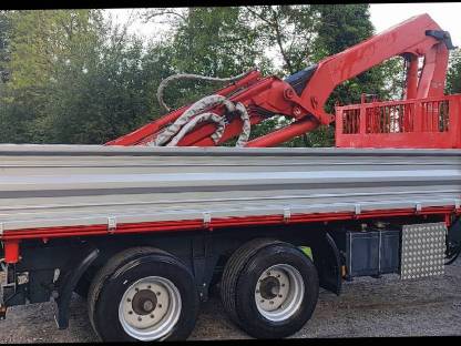 Bild 7:Tandemkipper mit Kran Fliegl