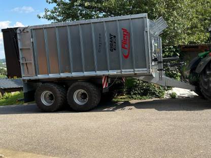 Bild 3:Transportarbeiten mit Abschiebewagen