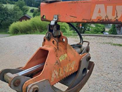 Bild 6:Holzrückezange Auer HRZ 1700