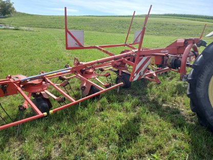 Bild 2:Kuhn Kreiselheuer GF 8501 MH