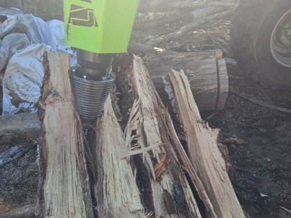 Bild 5:Kegelspalter mit Euroaufnahme Holzspalter 500-800-1.100 ccm