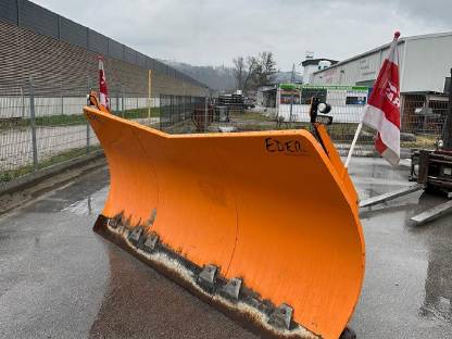 Bild 4:Schneepflug Hydrac